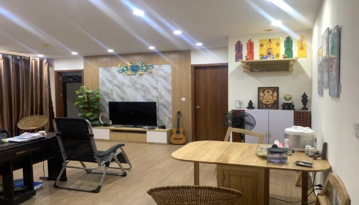 Bán gấp chung cư Housinco Premium 288 Nguyễn Xiển 95m2 giá 3.65 tỷ 0329399233.